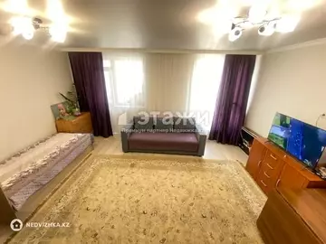 1-комнатная квартира, этаж 8 из 10, 38 м²