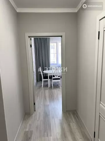 2-комнатная квартира, этаж 8 из 12, 60 м², на длительный срок