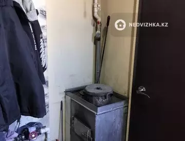 2-комнатный дом, 20 соток, 50 м²