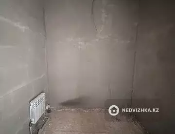 2-комнатная квартира, этаж 1 из 12, 52 м²