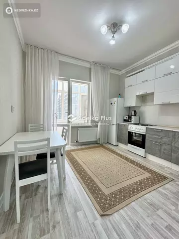 1-комнатная квартира, этаж 3 из 12, 45 м²