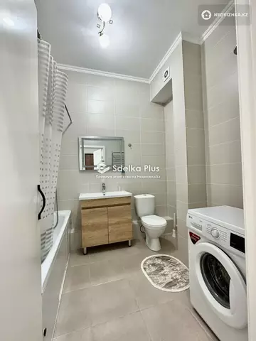 1-комнатная квартира, этаж 3 из 12, 45 м²