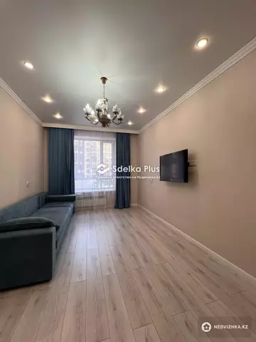 2-комнатная квартира, этаж 3 из 12, 67 м²