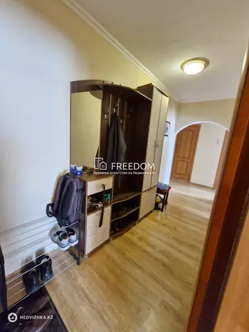 67.5 м², 3-комнатная квартира, этаж 4 из 6, 68 м², изображение - 2