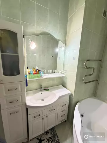 72 м², 2-комнатная квартира, этаж 2 из 12, 72 м², изображение - 9