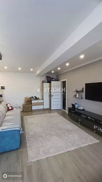 2-комнатная квартира, этаж 4 из 5, 57 м²