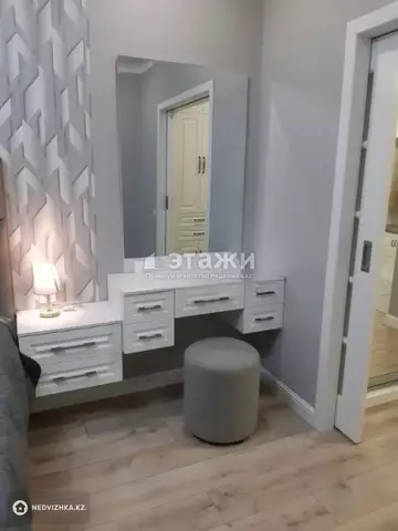 2-комнатная квартира, этаж 12 из 13, 54 м²