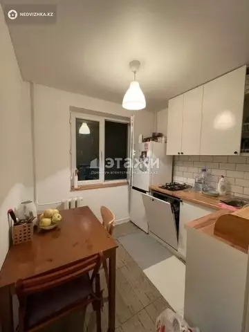 2-комнатная квартира, этаж 3 из 4, 45 м²