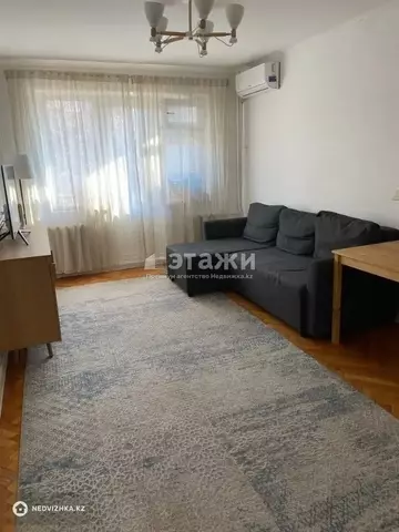 2-комнатная квартира, этаж 3 из 4, 45 м²