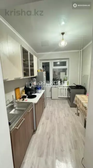 2-комнатная квартира, этаж 4 из 5, 52 м²