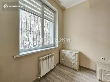 2-комнатная квартира, этаж 1 из 10, 52 м², на длительный срок
