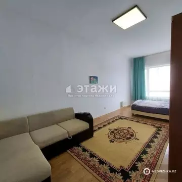 3-комнатная квартира, этаж 10 из 10, 90 м²