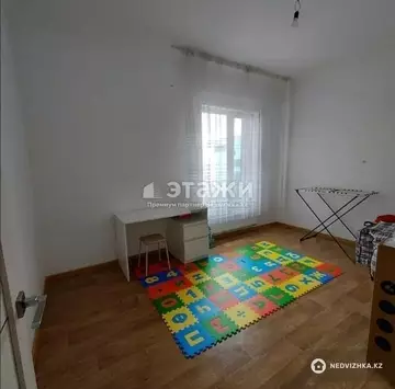 3-комнатная квартира, этаж 10 из 10, 90 м²