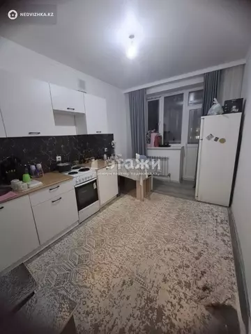 1-комнатная квартира, этаж 5 из 9, 38 м²