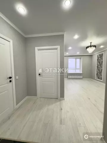 1-комнатная квартира, этаж 8 из 9, 37 м²