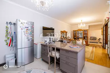 164 м², 4-комнатная квартира, этаж 3 из 3, 164 м², изображение - 5