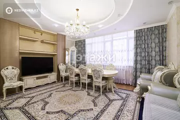 5-комнатная квартира, этаж 4 из 10, 147 м²