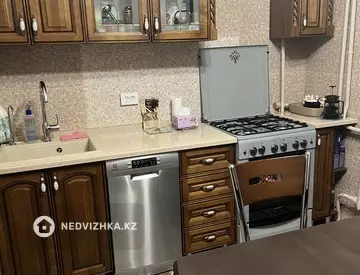 2-комнатная квартира, этаж 2 из 5, 52 м²