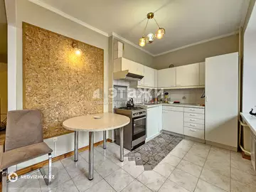 95 м², 3-комнатная квартира, этаж 5 из 5, 95 м², на длительный срок, изображение - 0