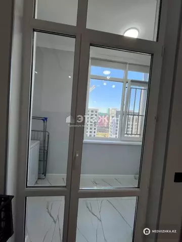 2-комнатная квартира, этаж 11 из 20, 61 м²