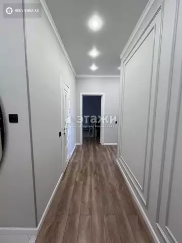 2-комнатная квартира, этаж 11 из 20, 61 м²