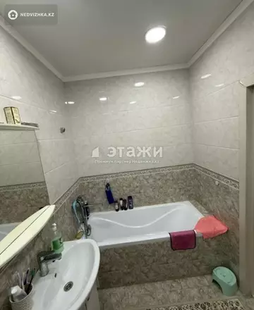 81 м², 3-комнатная квартира, этаж 8 из 10, 81 м², изображение - 2