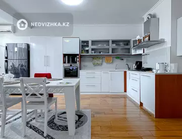 1-комнатная квартира, этаж 9 из 16, 155 м²