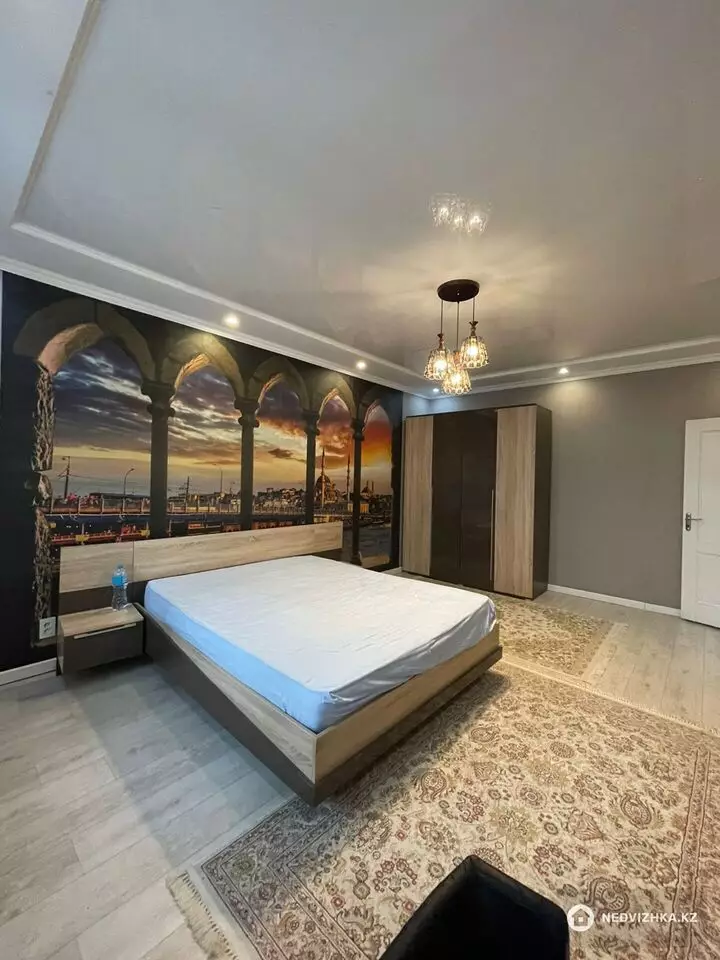 82 м², 2-комнатная квартира, этаж 13 из 12, 82 м², на длительный срок, изображение - 1