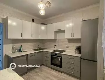 2-комнатная квартира, этаж 8 из 12, 61 м²