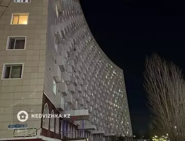 2-комнатная квартира, этаж 9 из 16, 65 м², на длительный срок