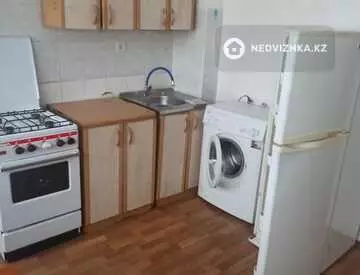 2-комнатная квартира, этаж 4 из 9, 65 м², на длительный срок