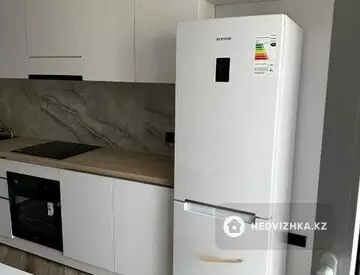 1-комнатная квартира, этаж 7 из 12, 42 м²