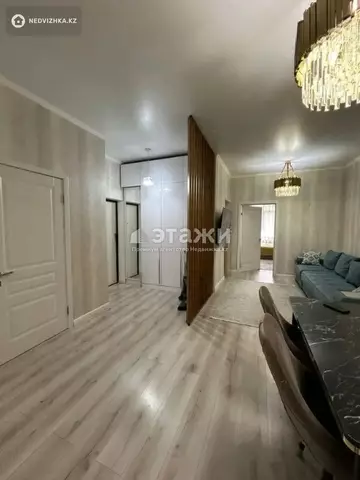 2-комнатная квартира, этаж 1 из 13, 64 м²