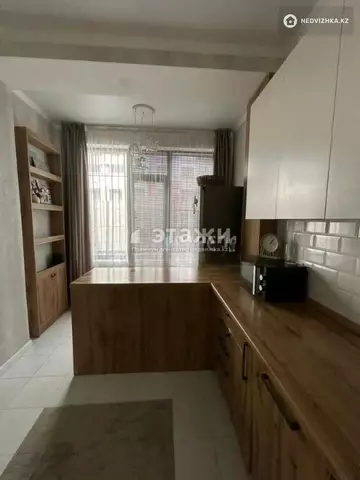 2-комнатная квартира, этаж 1 из 13, 64 м²