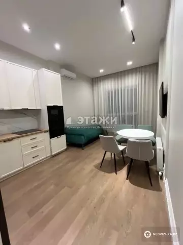 3-комнатная квартира, этаж 12 из 12, 112 м²
