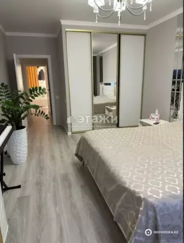 3-комнатная квартира, этаж 4 из 12, 90 м²