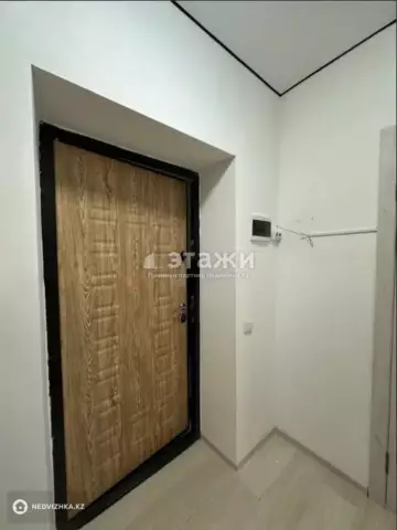 1-комнатная квартира, этаж 4 из 8, 38 м²