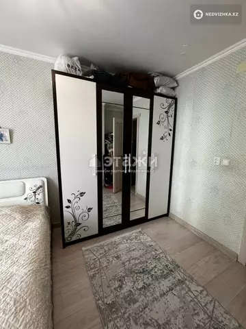 2-комнатная квартира, этаж 9 из 9, 49 м²