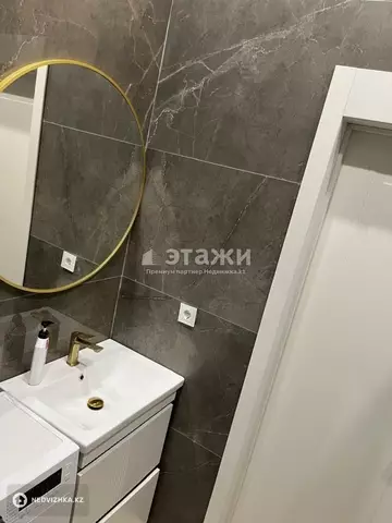 2-комнатная квартира, этаж 1 из 12, 43 м²