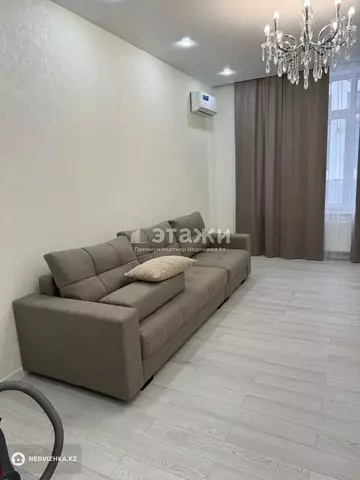 2-комнатная квартира, этаж 3 из 7, 67 м²