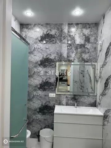 2-комнатная квартира, этаж 3 из 7, 67 м²