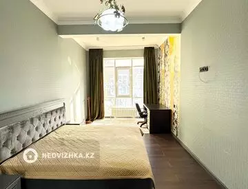 3-комнатная квартира, этаж 4 из 8, 109 м²