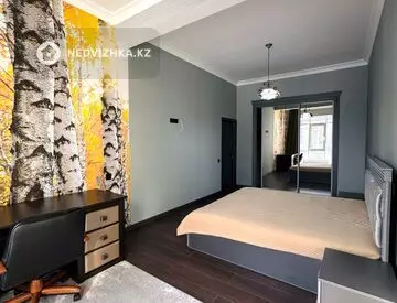 3-комнатная квартира, этаж 4 из 8, 109 м²