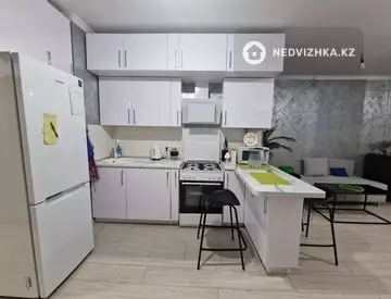 3-комнатная квартира, этаж 7 из 10, 57 м²