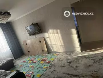 3-комнатная квартира, этаж 4 из 4, 56 м²