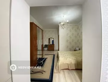 2-комнатная квартира, этаж 3 из 9, 87 м²