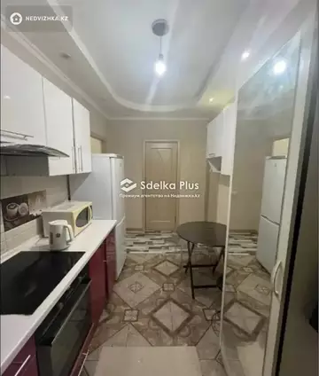 2-комнатная квартира, этаж 2 из 24, 43 м²