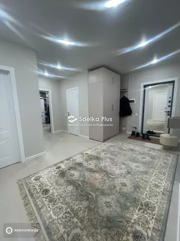 3-комнатная квартира, этаж 8 из 13, 100 м²