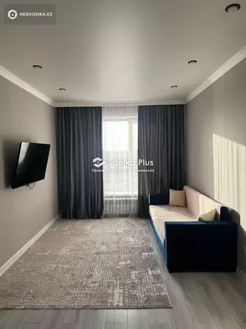 1-комнатная квартира, этаж 3 из 12, 45 м²