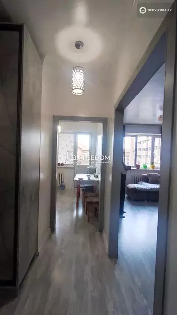 4-комнатная квартира, этаж 9 из 10, 102 м²